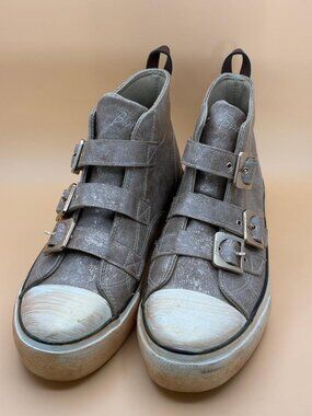 FANTASTIC!! Blowfish Malibu Women's Knockout Buckle Sneaker Tan/Gold Shoes Sz 9